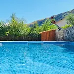 Villa Amore וילה Buna