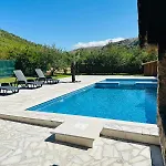 Villa Amore וילה Buna